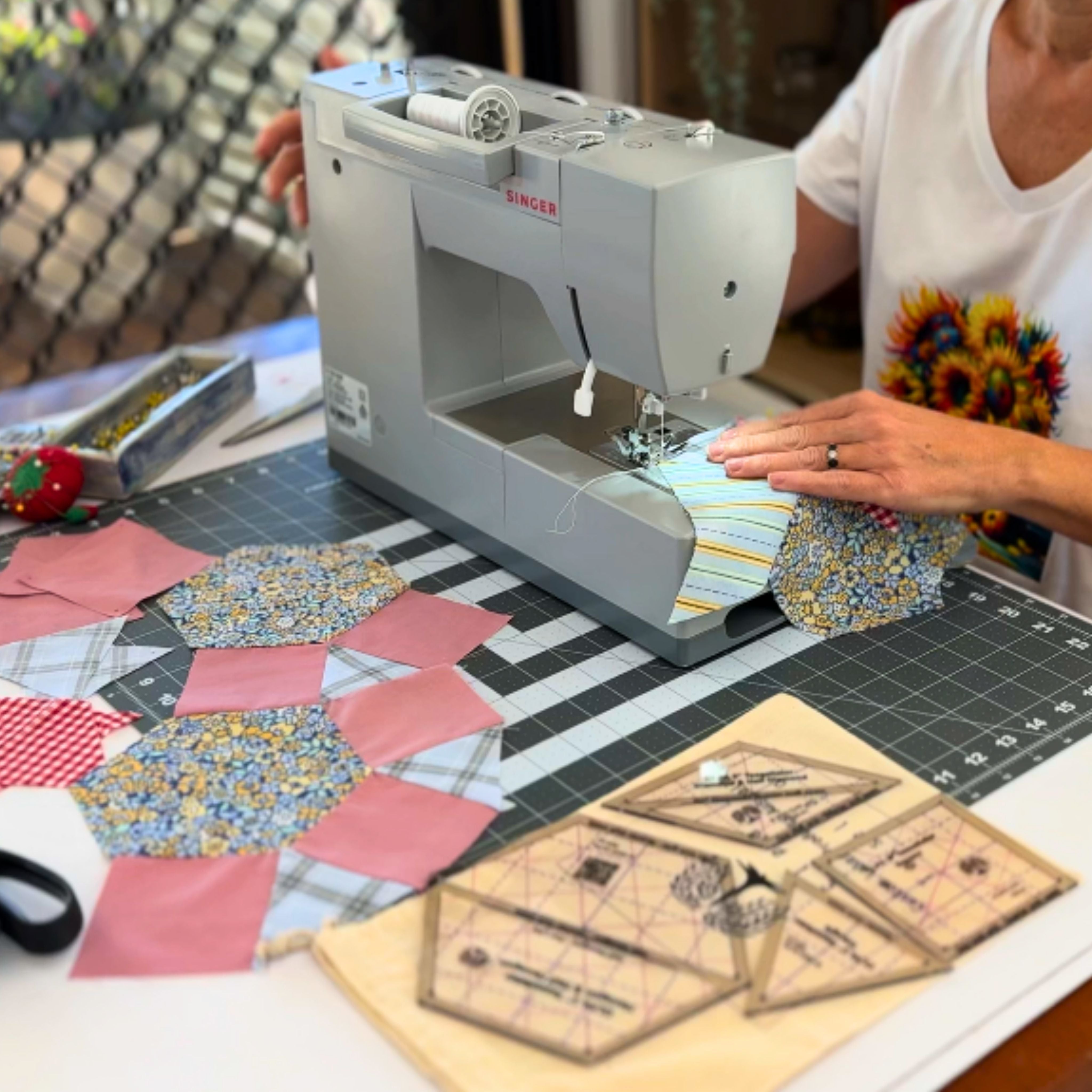 3" Tessellator Quilting Template in use — acrylic quilting template